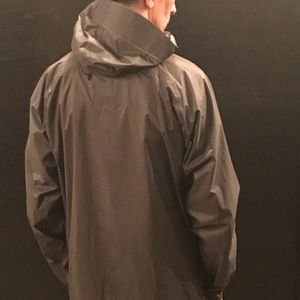 Outdoor Research Men’s Helium II rain jacket